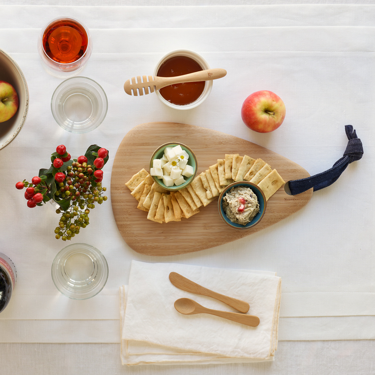 Bambu Artisan Serving Board - Thumbnail 3